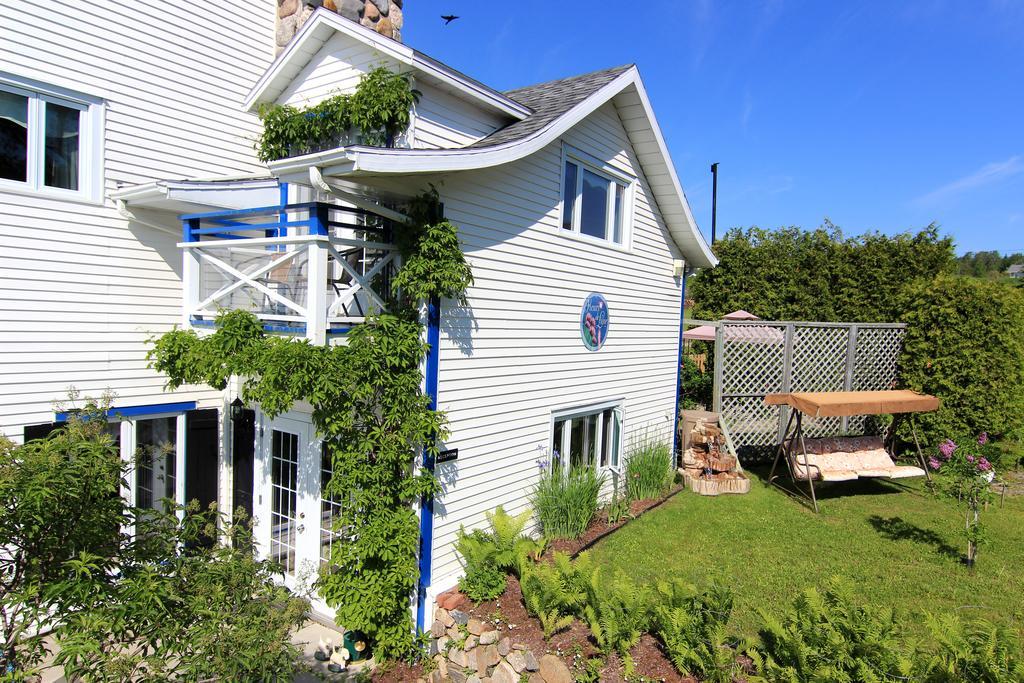 Auberge Fleurs De Lune La Malbaie Exteriér fotografie