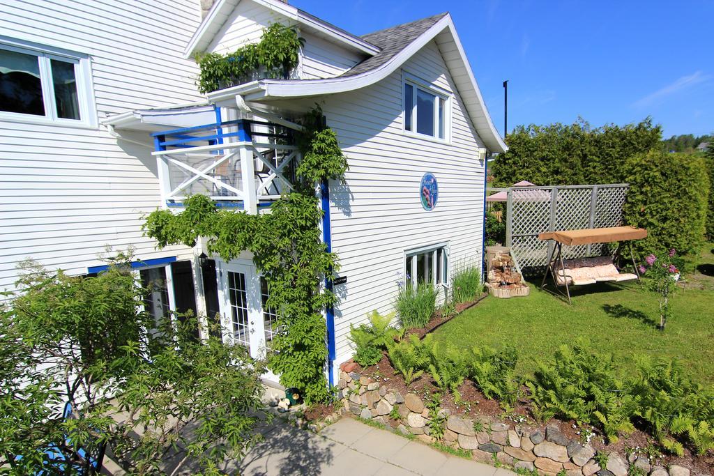 Auberge Fleurs De Lune La Malbaie Exteriér fotografie