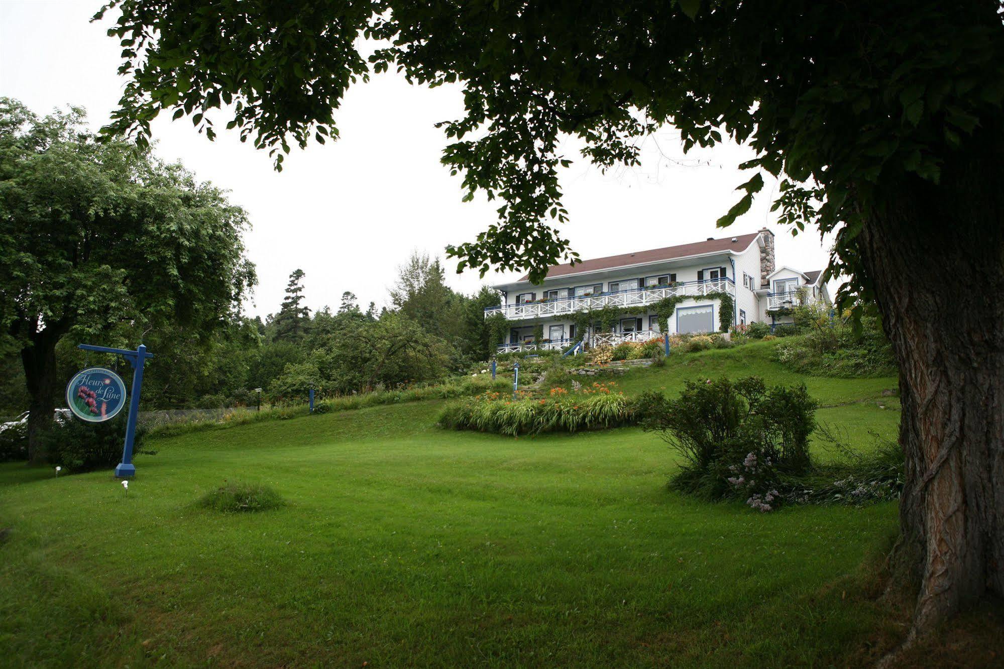 Auberge Fleurs De Lune La Malbaie Exteriér fotografie